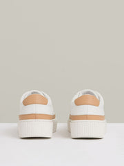 Women Grained Leather Platform Trainers in Camel/White