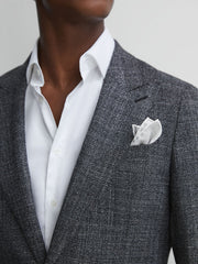 Men Plain Silk Pocket Square in Silver