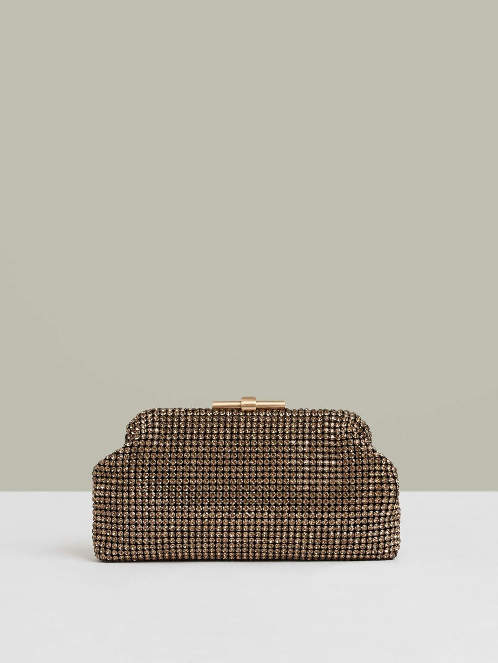 Women Embellished Clutch Bag in Gold