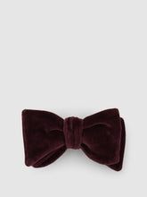 Men Velvet Bow Tie in Bordeaux
