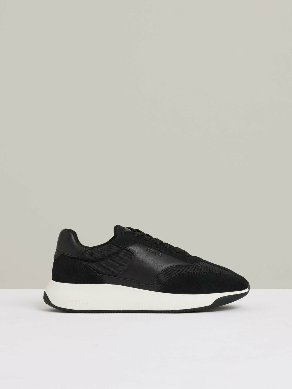 Men Leather Suede Running Trainers in Black/White