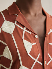 Men Geometric Embroidery Knit Shirt in Paprika Red