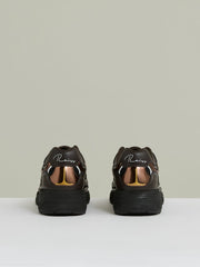 Men Overlay Logo Running Trainers in Electric Brown