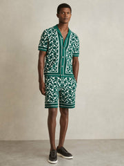 Men Abstract-Pattern Towelling Shorts in Green/White