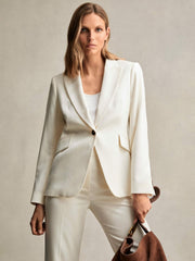 Women Petite Single-Breasted Peak-Lapel Tailored Blazer in Cream