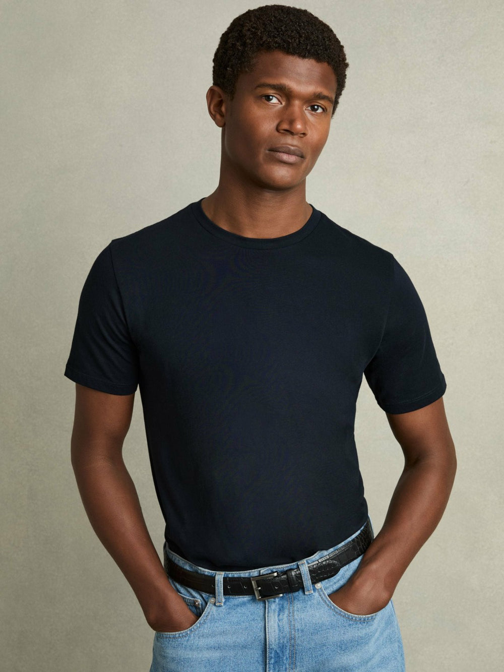 Men Cotton Crew Neck T-Shirt in Navy