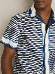 Men Geometric-Print Cuban-Collar Shirt in White/Navy