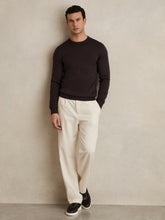 Men Merino Wool Crew Neck Jumper in Dark Bordeaux