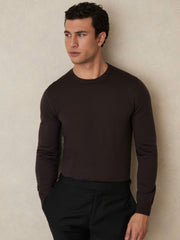 Men Merino Wool Crew Neck Jumper in Dark Bordeaux