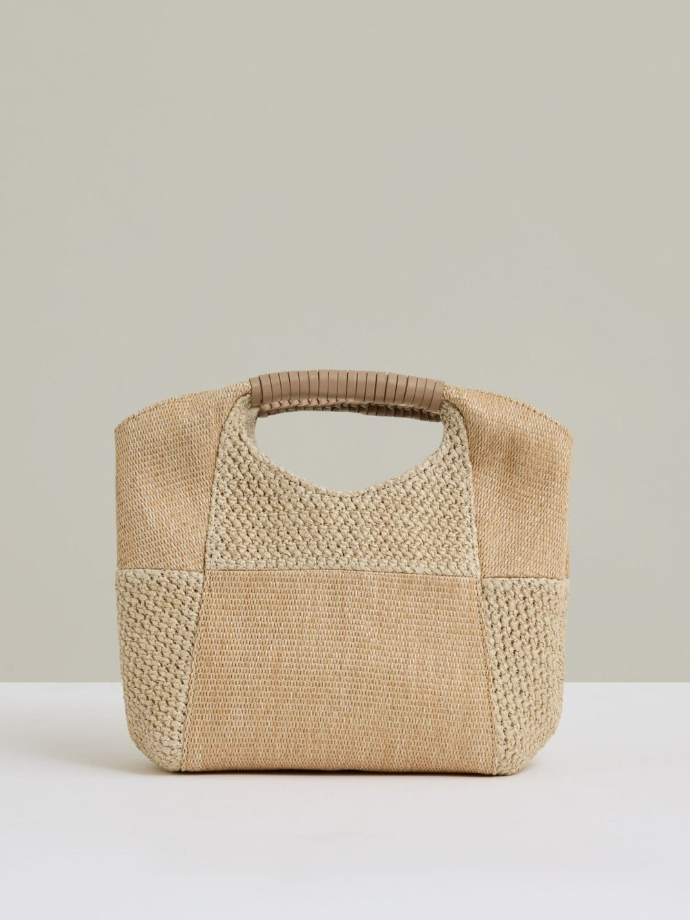 Women Raffia Patchwork Clutch Bag in Natural