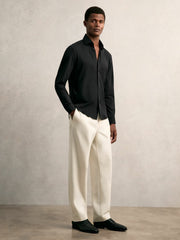 Men Long-Sleeve Travel Shirt in Black