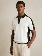 Men Colour-Block Knit Polo Shirt in Optic White/Green