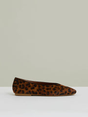 Women Leather Rounded-Point Toe Ballet Flats in Animal