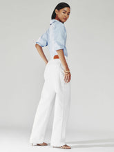 Women Petite Straight Leg Turn Up Jeans in White
