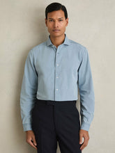 Men Washed Cotton Chambray Shirt in Blue