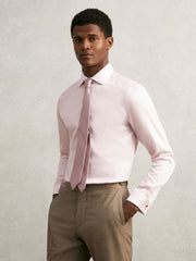 Men Regular Fit Slim-Fit Cotton-Sateen Shirt in Pink