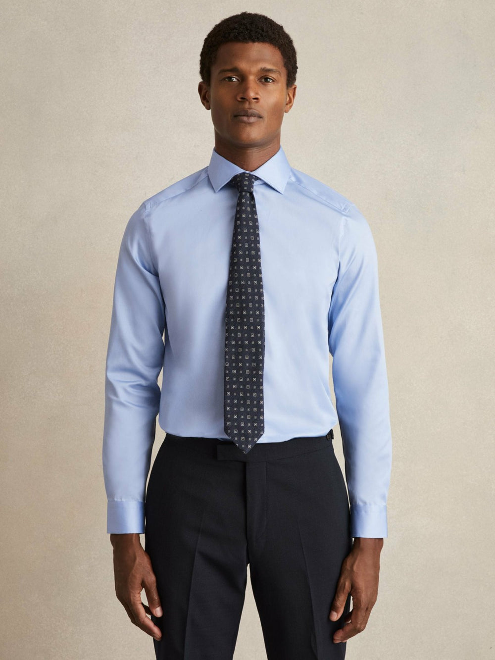 Men Slim Fit Cotton Sateen Shirt in Mid Blue