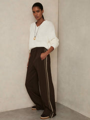 Women Side-Stripe Wide-Leg Trousers in Chocolate Brown