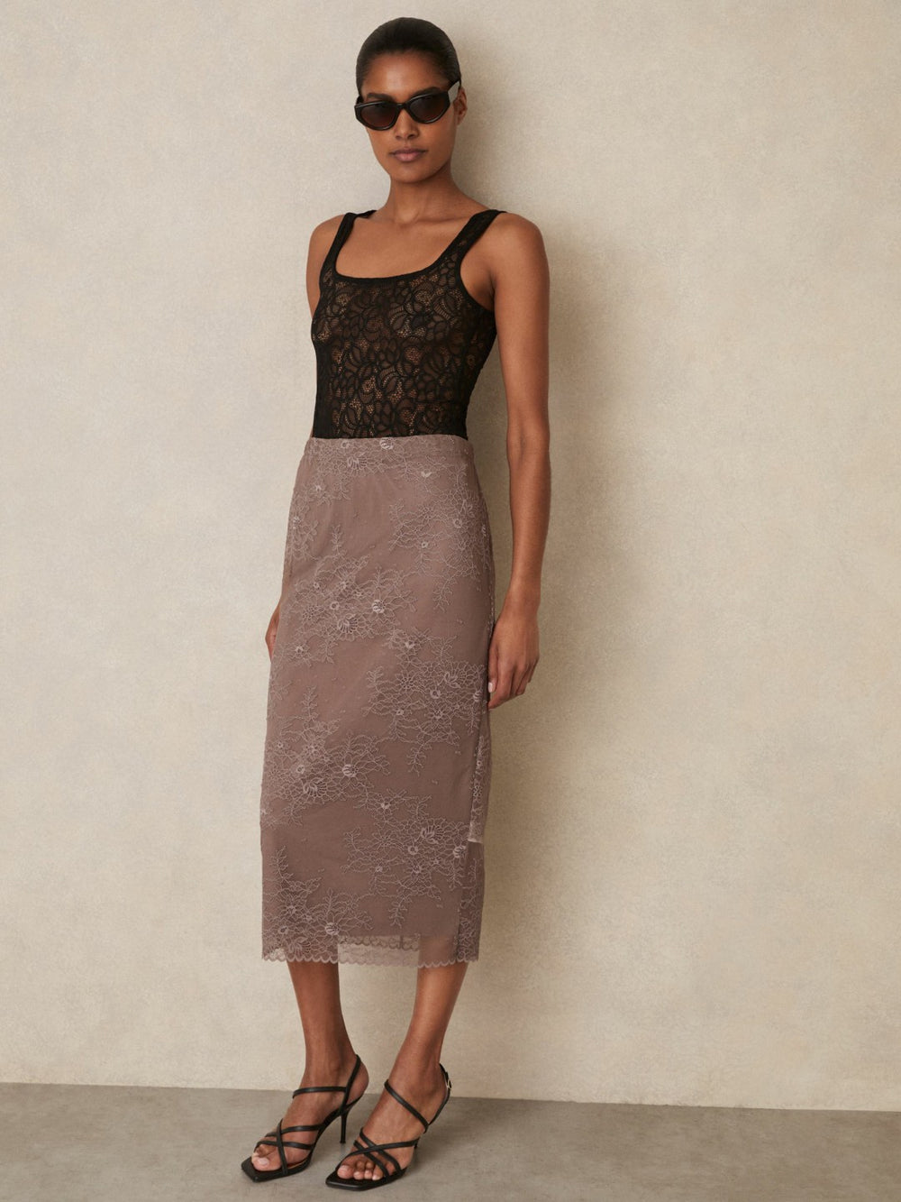 Women Lace Pencil Skirt in Taupe Brown