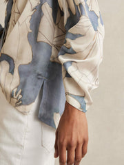 Women Floral Print Gathered Cut Out Shirt in Blue