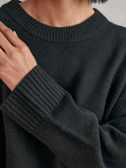 Women Wool-Cashmere Crew-Neck Jumper in Black