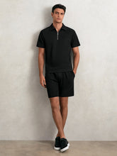 Men Textured Drawstring Shorts in Black