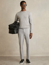Men Slim-Fit Drawstring Trousers in Grey