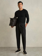 Men Relaxed-Fit Pleated Tapered Trousers in Black