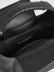 Women Grained-Leather Shoulder Bag in Black