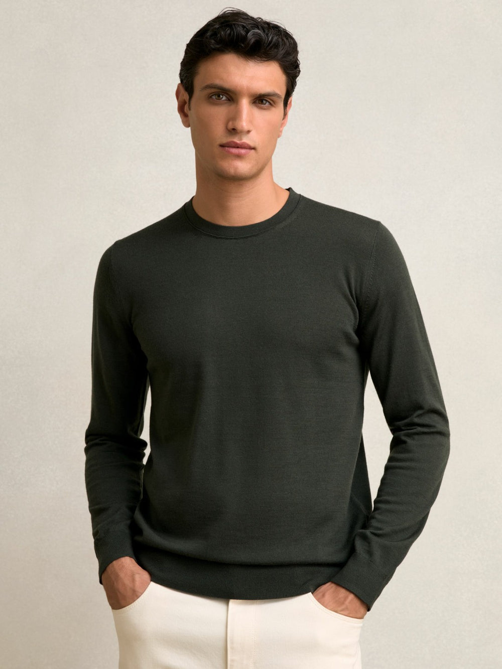 Men Merino Wool Crew Neck Jumper in Dark Military Green