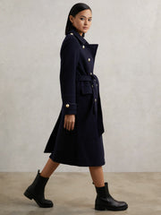 Women Leather Chelsea Boots in Black