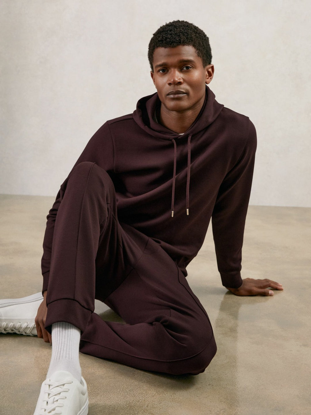Men Interlock Jersey Drawstring Hoodie in Cherry Red