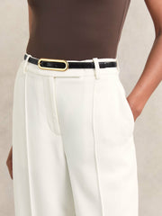 Women Leather Elongated-Buckle Skinny Belt in Black