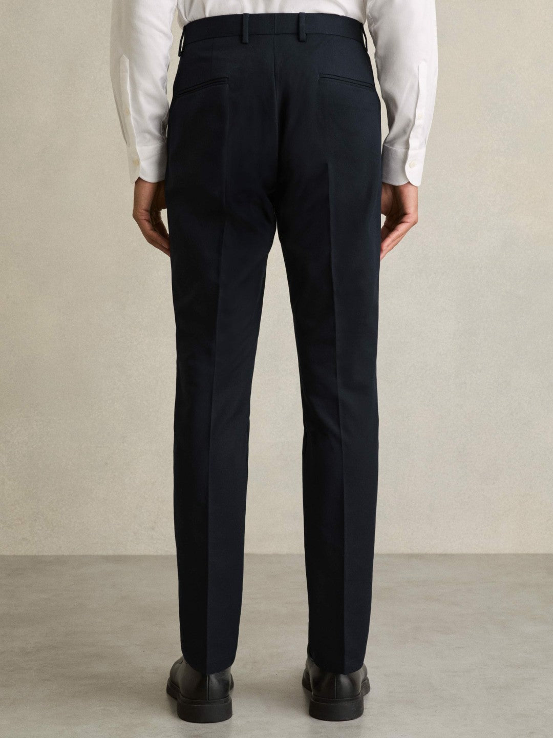 Men Slim Fit Cotton Blend Chinos in Navy