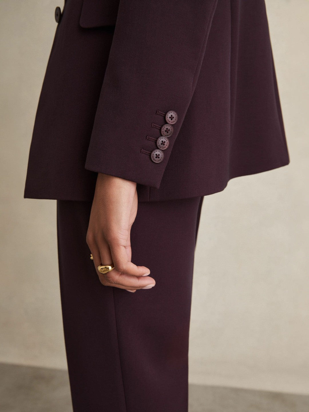 Women Tailored Single Breasted Suit Blazer in Berry