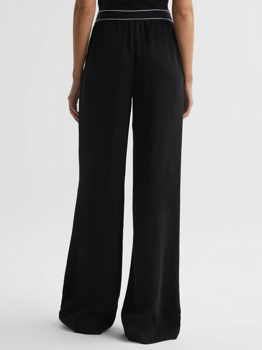 Women Wide Leg Elasticated Trousers in Black