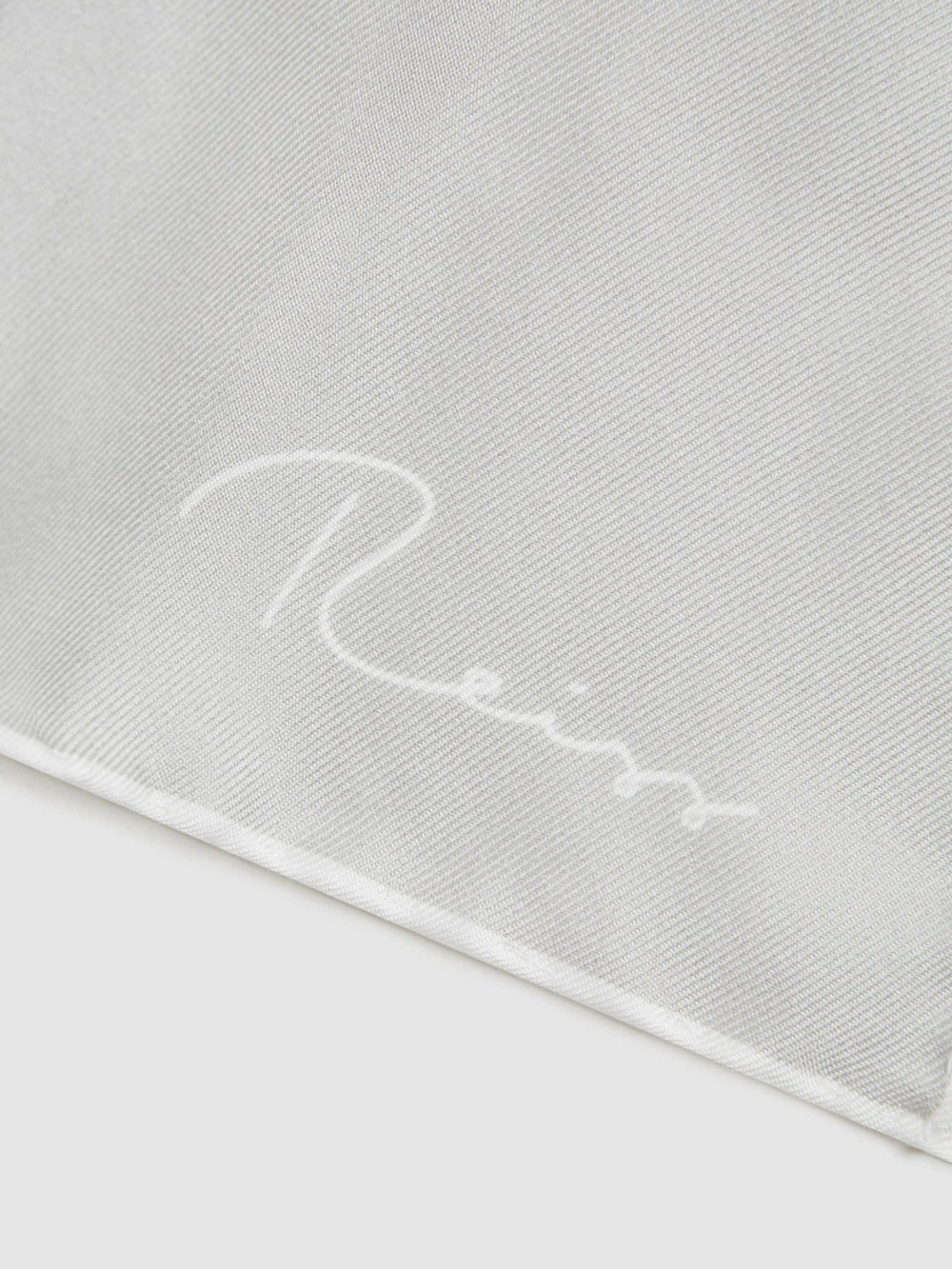 Men Plain Silk Pocket Square in Silver