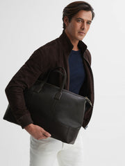 Men Leather Holdall in Chocolate