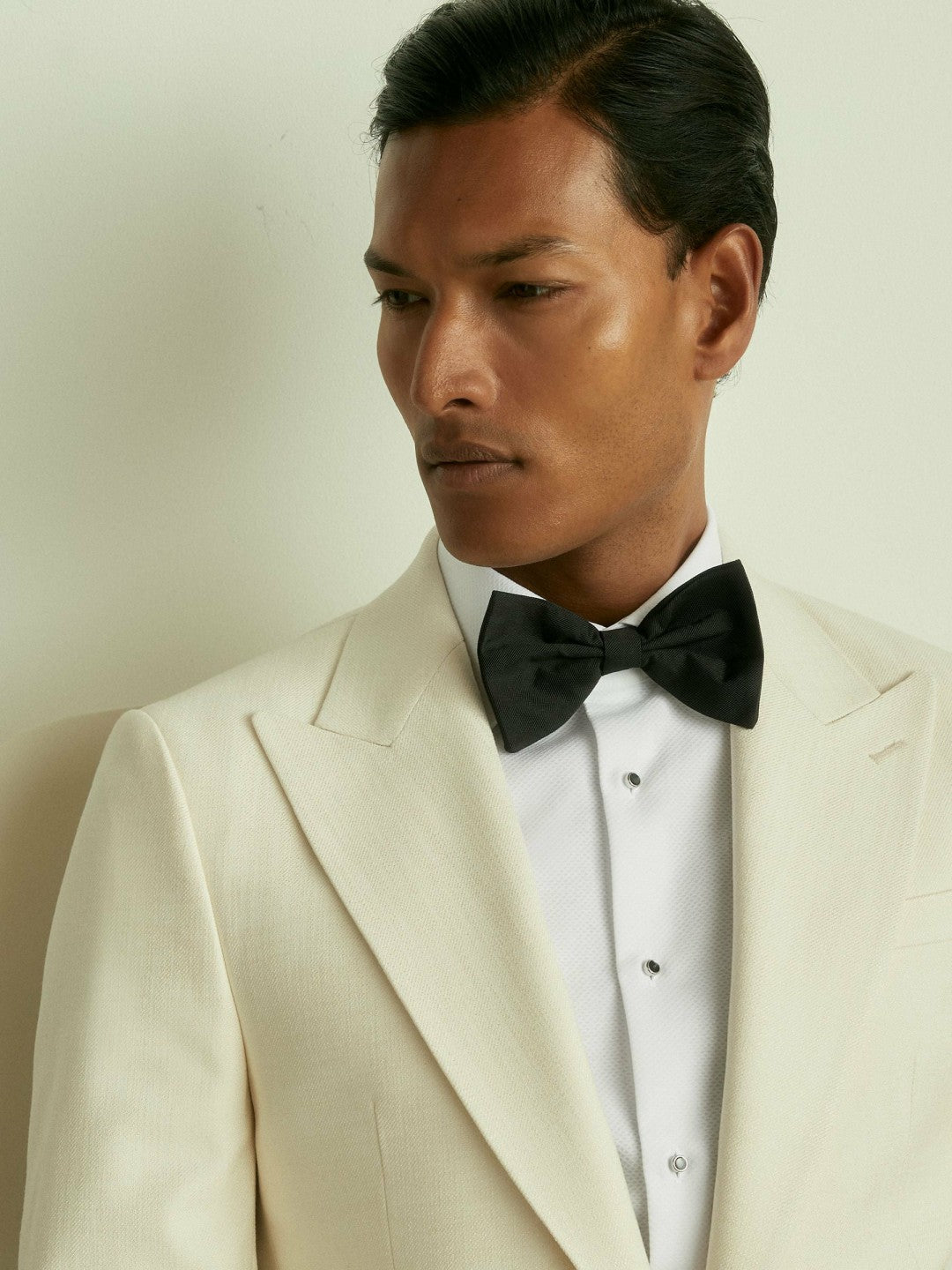 Men Grosgrain Silk Bow Tie in Black