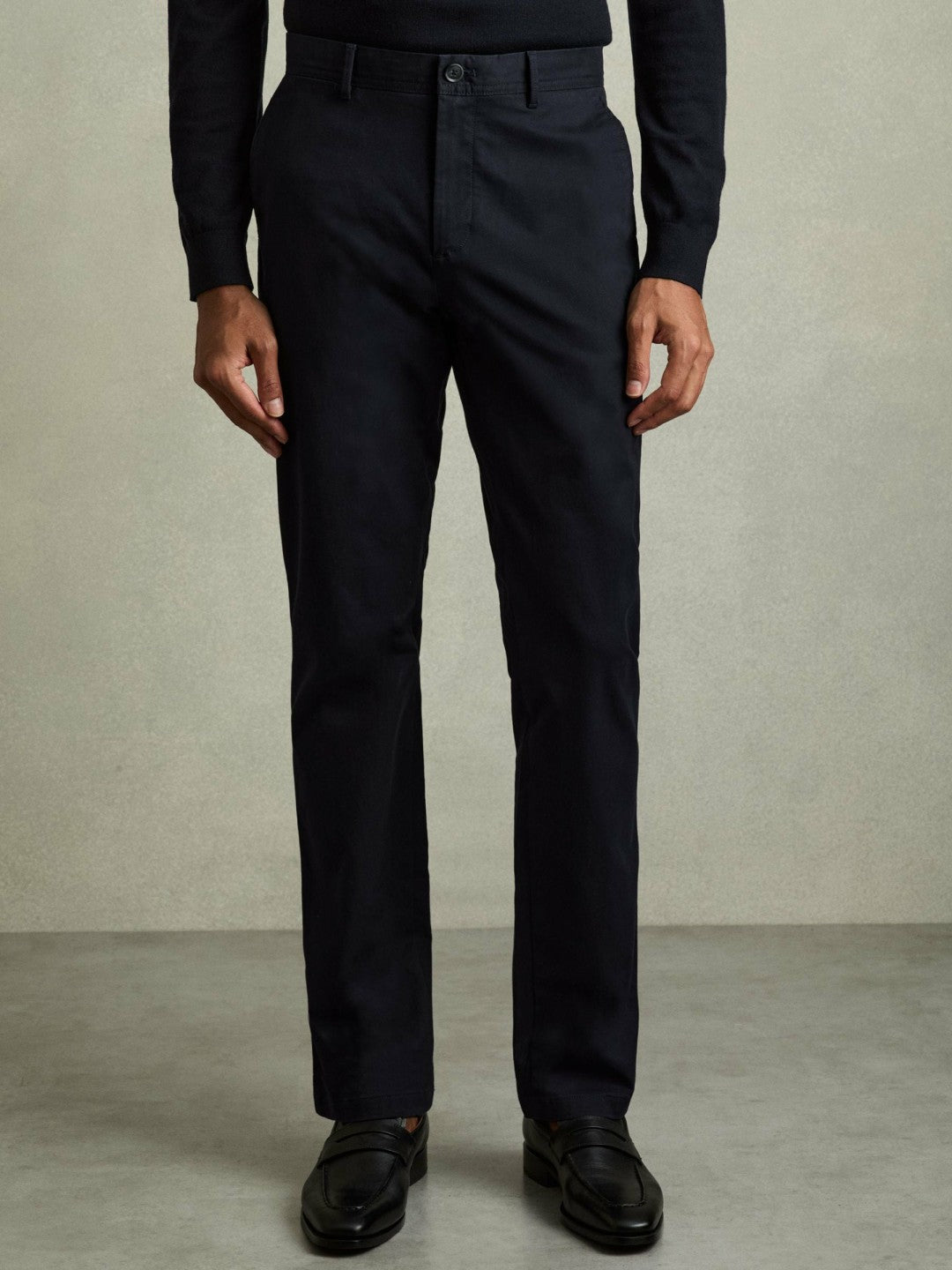 Men Slim Fit Washed Cotton Blend Chinos in Navy