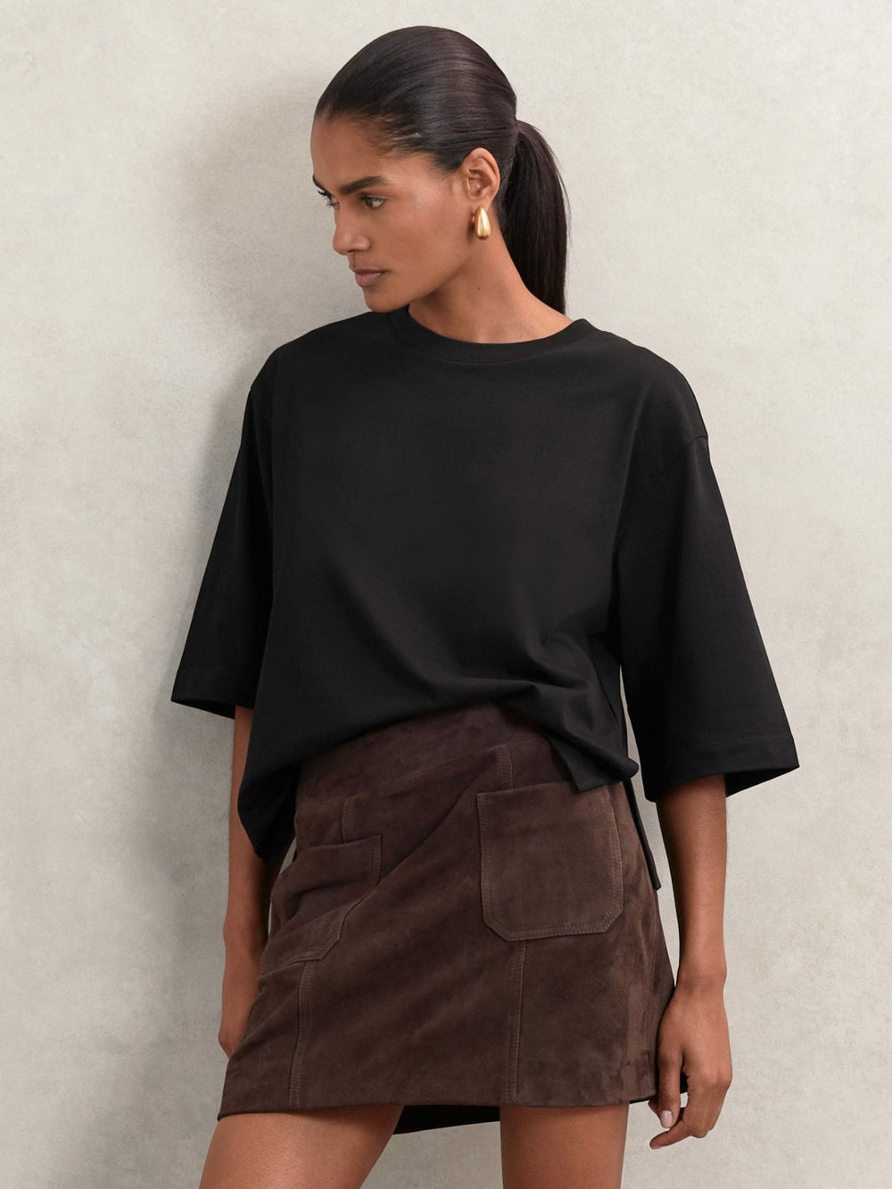 Women Oversized Cotton Crew Neck T-Shirt in Black