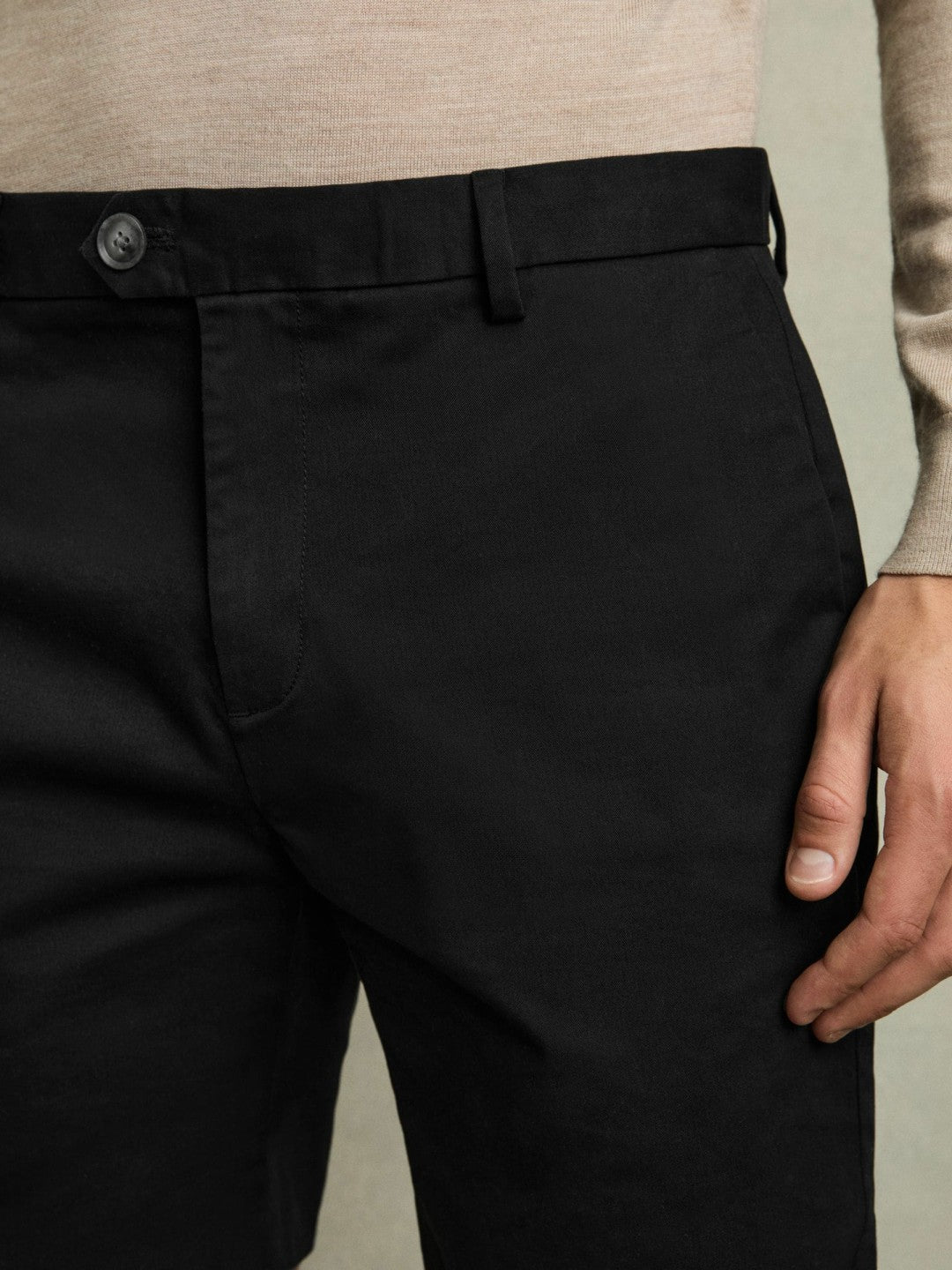Men Short Length Casual Chino Shorts in Black