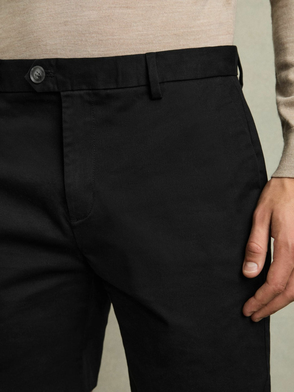 Men Short Length Casual Chino Shorts in Black