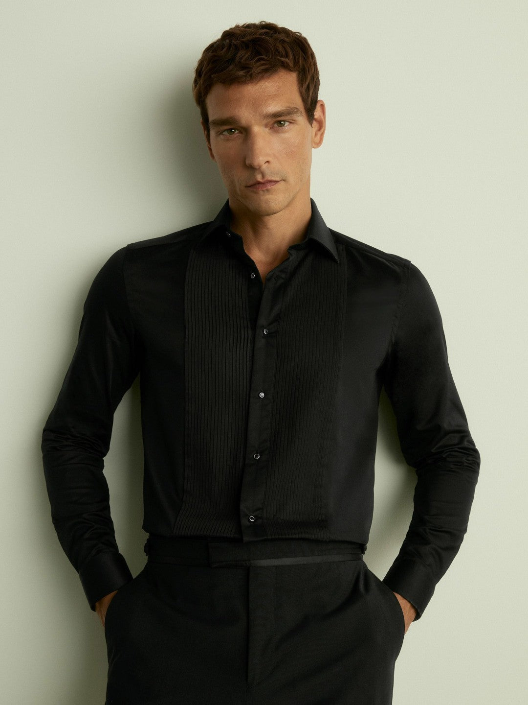 Men Slim Fit Cotton Dinner Shirt in Black