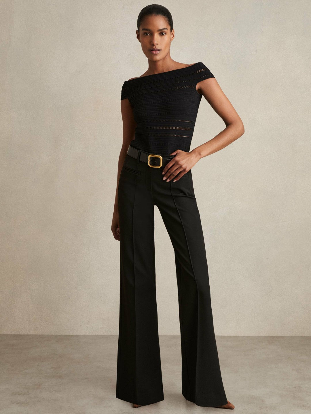 Women Petite High Rise Flared Trousers in Black