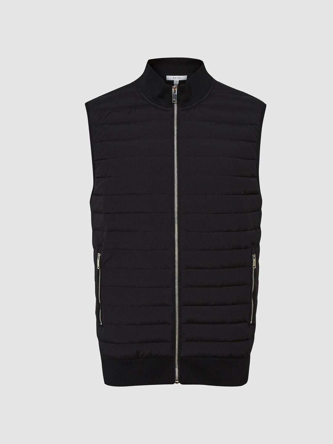 Men Hybrid Quilted Gilet in Black