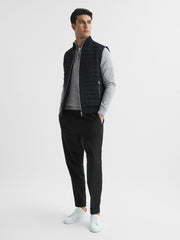 Men Hybrid Quilted Gilet in Black
