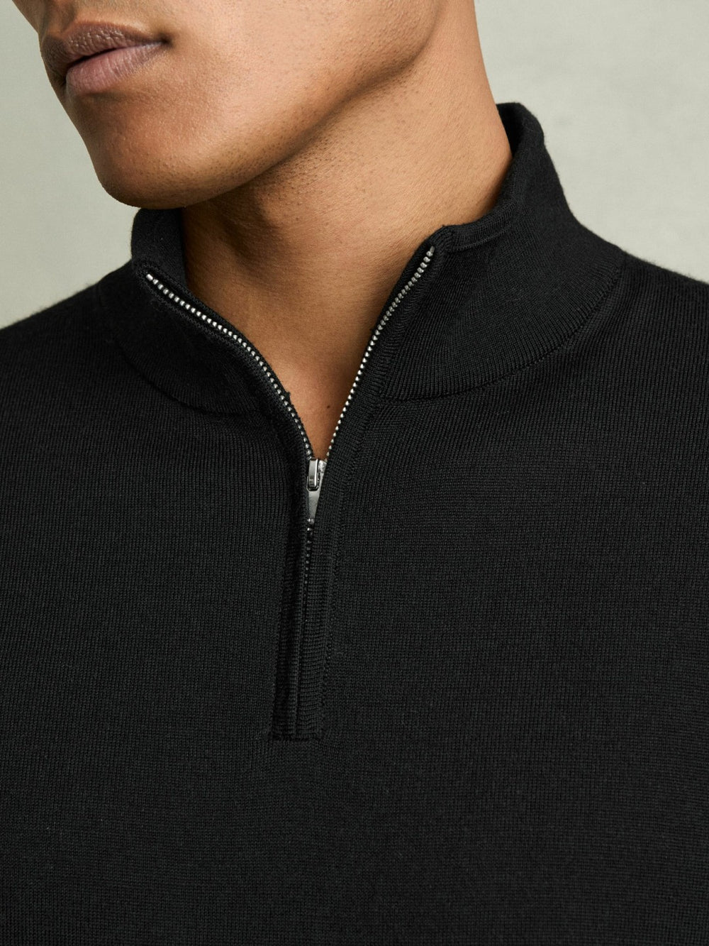 Men Merino Wool Half-Zip Jumper in Black