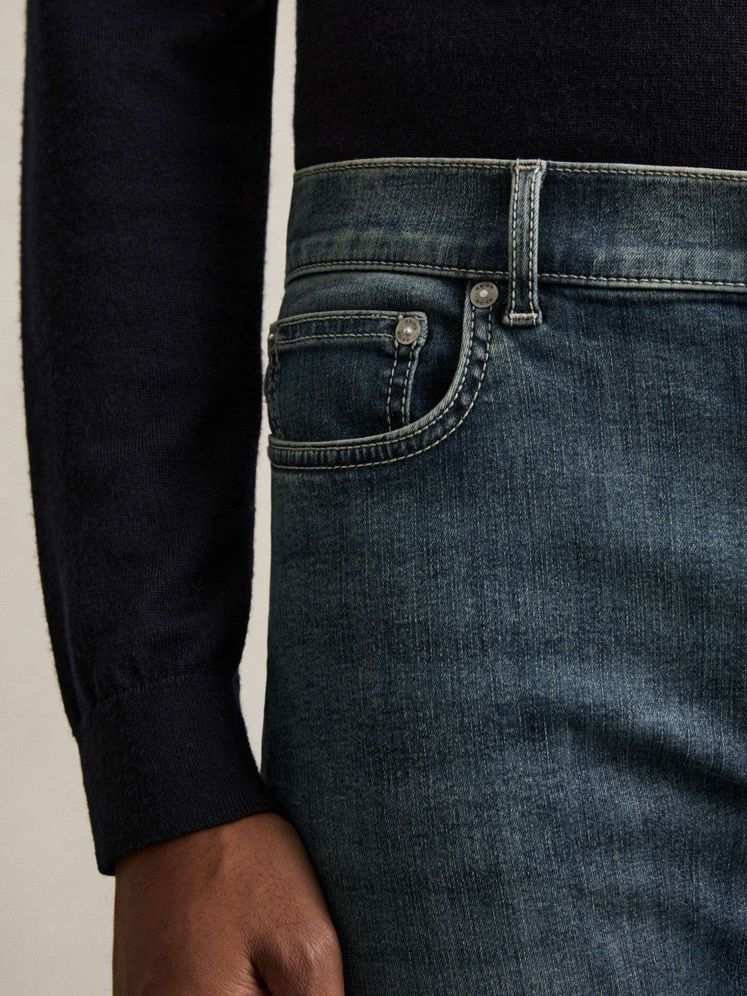 Men Skinny-Fit Jeans in Washed Indigo Grey Cast