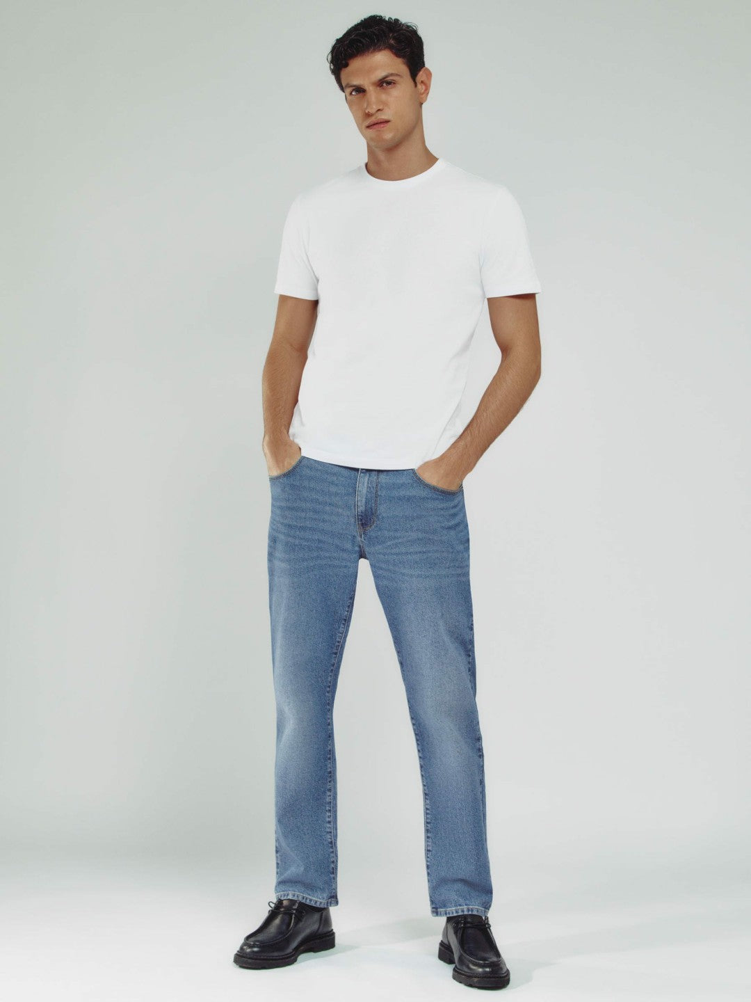 Men Straight-Leg Jeans in Mid Blue Wash
